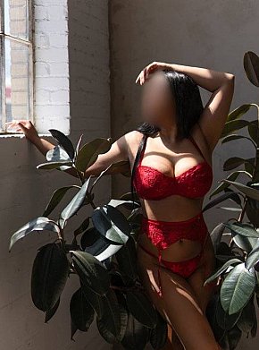 Adriana-Chambres Naturală escort in Markham offers DUO services