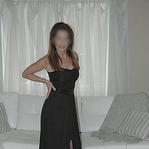 Lana-Lush Mature escort in Montreal offers Erotic massage services