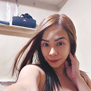 Rafaela Model /Ex-model
 escort in Manila offers Squirting services