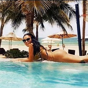 EllA Super Gros Seins escort in 