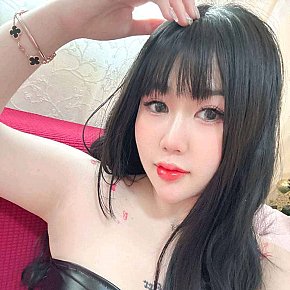 Sally-Hot-and-Top-Service Garota De Colegial escort in Abu Dhabi offers Beijar services
