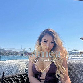 Nikila escort in Hamburg offers Beso francés
 services