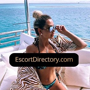 Milana Vip Escort escort in  offers Körperbesamung services