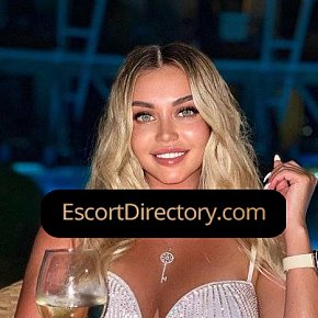 Milana Vip Escort escort in  offers Körperbesamung services