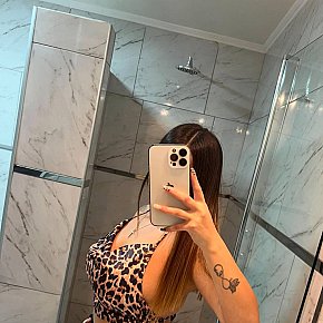 Carole escort in Toronto offers Finalizare pe Faţă services