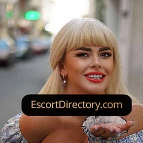 Simona escort in  offers Sex în Diferite Poziţii services