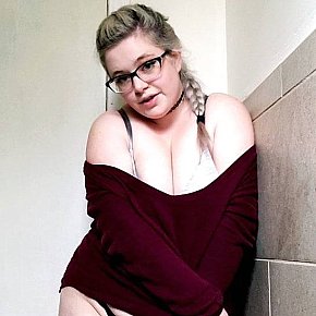 Francoise Ocazional escort in Lyon offers Sex în Diferite Poziţii services