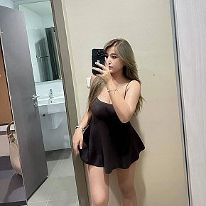 Shasaa Großer Busen escort in Jakarta offers Erotische Massage services