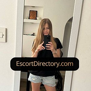 Emma Vip Escort escort in Luxembourg offers Deep Throat services