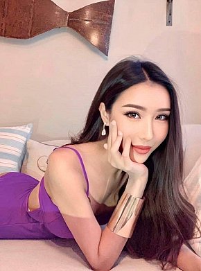 Arina Studentessa Al College escort in Bangkok