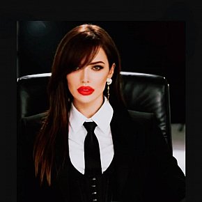 Nalissa-Rodrigues escort in  offers Erotische Massage services