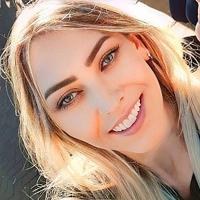 Femme-Sexy-Hot Gelegentlich escort in Cannes offers Handjob services