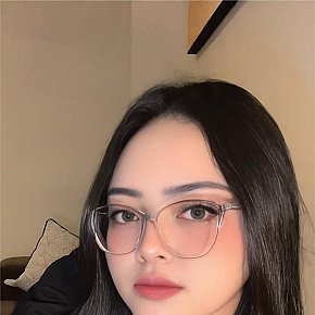Rika-Island-Girl escort in Kuta Bali offers Phone sex services