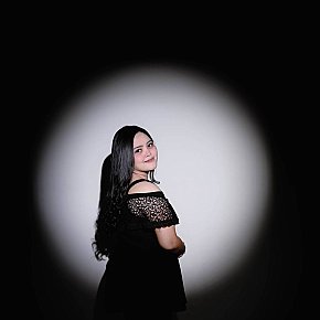 Aura Bella Occasionnel escort in Kuta Bali offers Sexe dans différentes positions services
