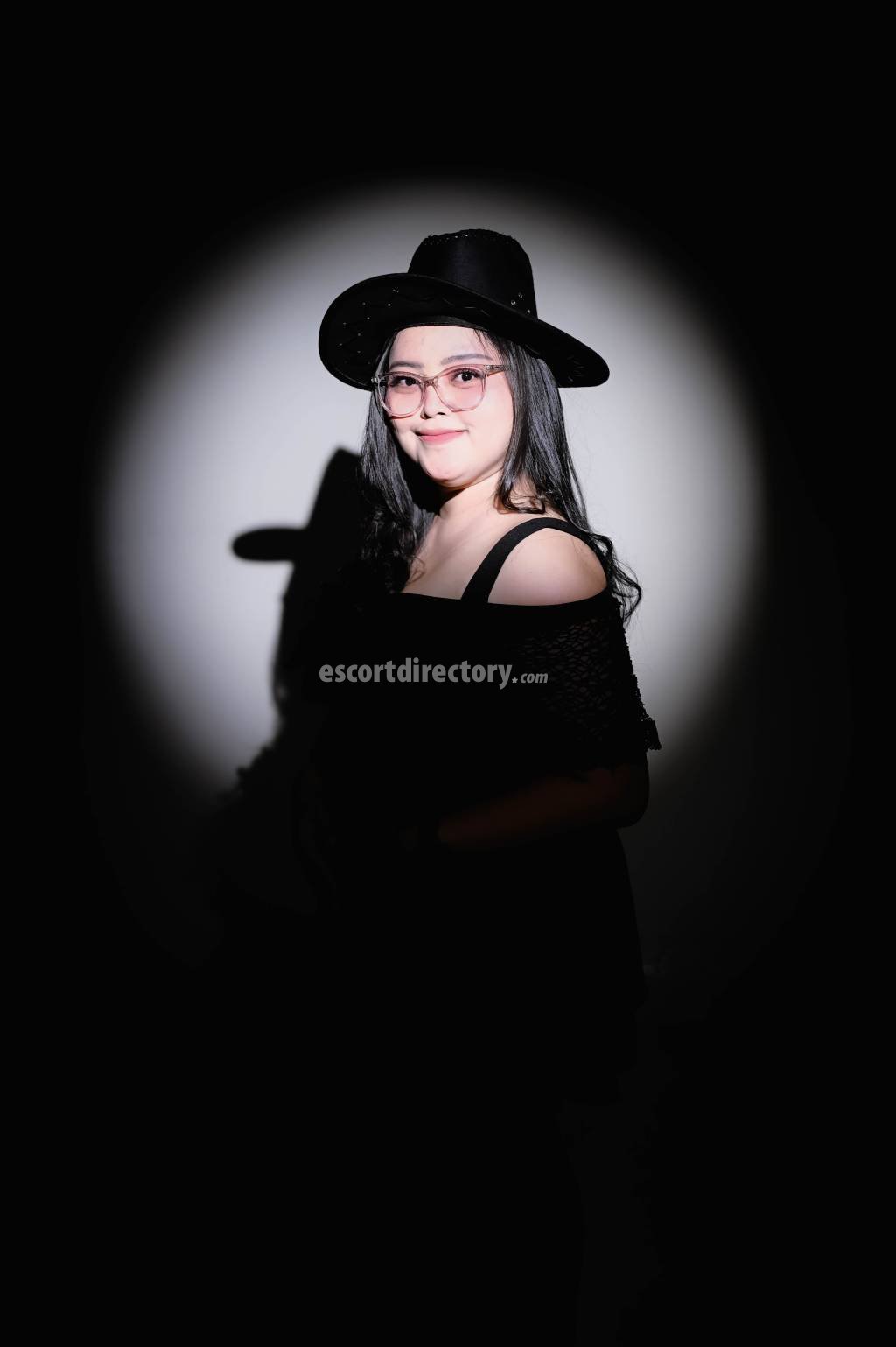 Escort in Kuta Bali, Aura Bella Muscles provides Pipe sans capote et jouir