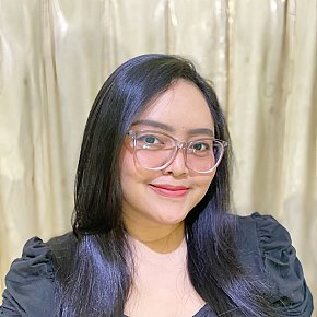 Rika-Island-Girl Model/Fost Model escort in Kuta Bali offers Sauna services