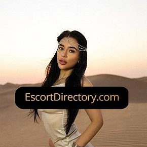 Kelly Vip Escort escort in Dubai offers DUO services