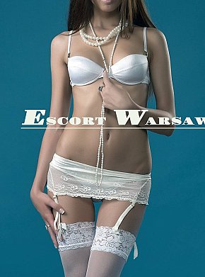 Valeria-Escort-Warsaw Muscles escort in Warsaw offers Gorge profonde services