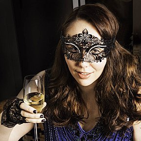Evelyn Amoure performs Girlfriend Experience(GFE), escort in Australian Capital Territory