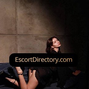 Crystal Vip Escort escort in Warsaw offers Cum on Face services