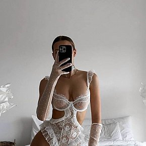 Angel Vip Escort escort in Warsaw offers Mamada sin condón
 services