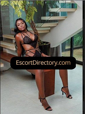 Perola Vip Escort escort in  offers Strip-tease /Dança de mesa services