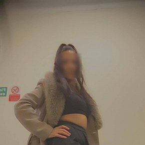 LIbby Completamente Naturale escort in London offers DUO services