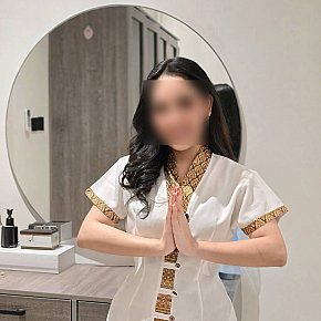 Luna all natural escort in Gran Canaria offers handjob services