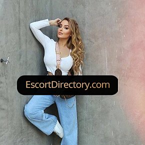 Any-Awuada Superbunduda escort in São Paulo offers BDSM services