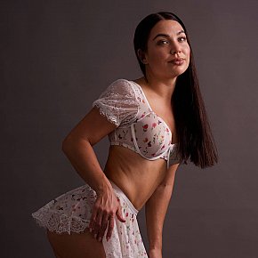 Sofia escort in Copenhagen offers Doble penetración (DP)
 services