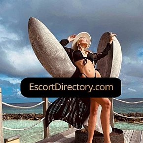 Khaleesi Model/Ex-Model escort in Dubai offers Analsex services