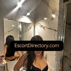 Mia escort in  offers Erotische Massage services