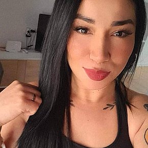 MARTINA Entièrement naturel escort in Valencia offers Ejaculation sur le corps services