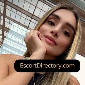 Karlita Garota Fitness escort in  offers Massagem erótica services