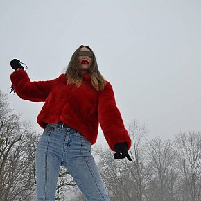 Mistress-O escort in Berlin offers Juego de Roles y Fantasía
 services