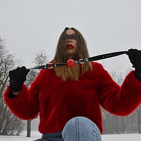 Mistress-O escort in Berlin offers Fetish services