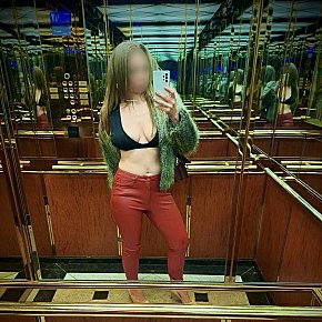 Mistress-O Vip Escort escort in Berlin offers Bondage services
