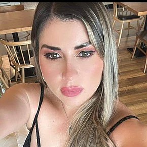 PAOLA Pequeña Y Delgada escort in Valencia offers Besar si hay buena química
 services