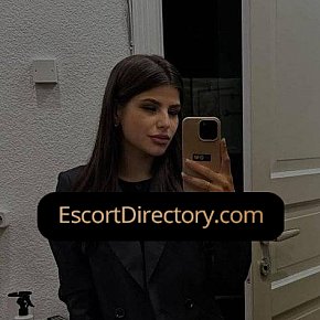 Milana Vip Escort escort in Berlin offers Sborrata in faccia services