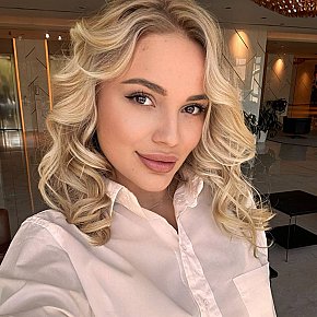 Alissa Completamente Naturale escort in Sofia offers Pompino con preservativo services