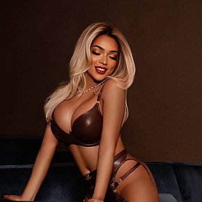 Noa-Aliya Tetas Enormes escort in Brussels offers Experiencia de Novia (GFE)
 services