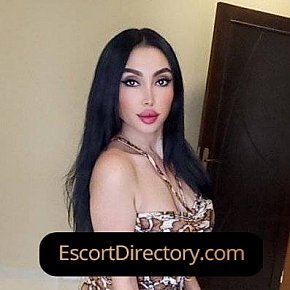 Joey escort in  offers Posición 69 services
