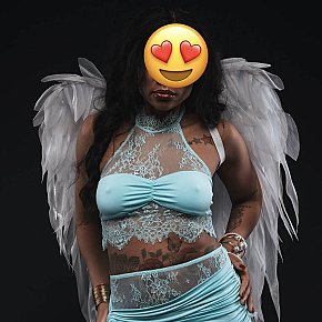 Amalia Superbunduda escort in Dubai offers Tapas (receber) services
