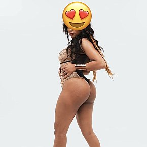 Amalia Superbunduda escort in Dubai offers Tapas (receber) services