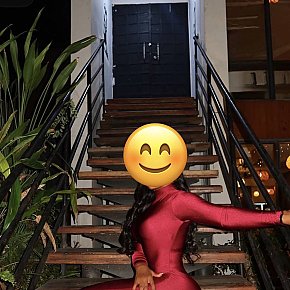 Amalia Superbunduda escort in Dubai offers Tapas (receber) services