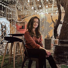 Janvi Completamente Naturale escort in Dubai