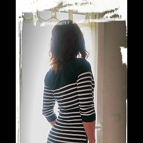 LeaMoore Naturală escort in Nantes offers Girlfriend Experience(GFE) services