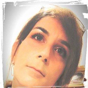LeaMoore Naturală escort in Nantes offers Girlfriend Experience(GFE) services