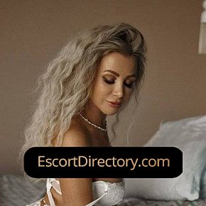 Anna Matura escort in Toronto offers Padrona (soft) services