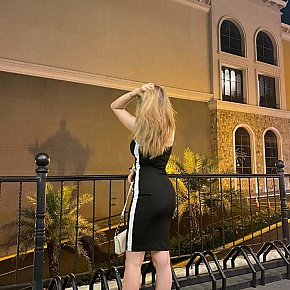 Micro escort in Doha offers Serviço de banho services